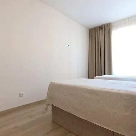 Elite 7a Apartment